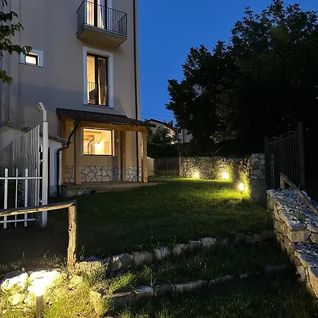Esplora Lake House Couette-café Barrea