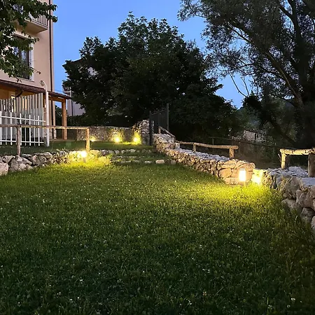 Esplora Lake House