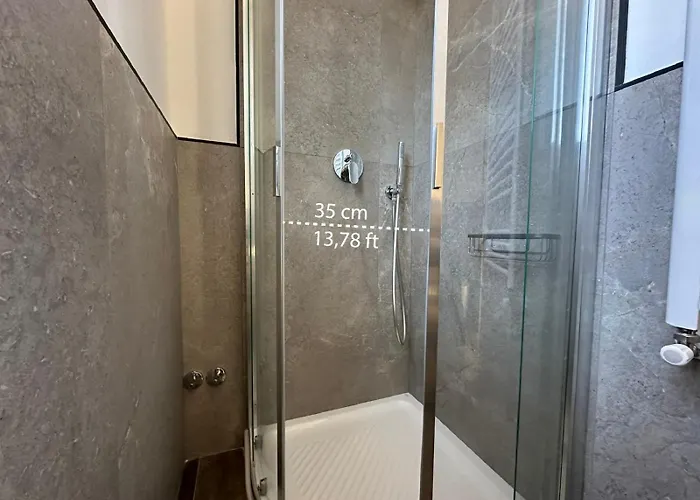 Esplora Lake House * バッレーア