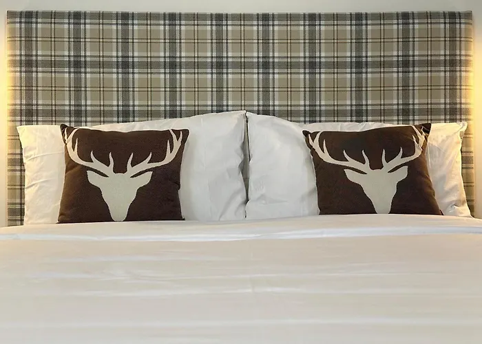 Esplora Lake House Bed & Breakfast